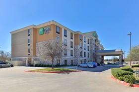 Holiday Inn Express Hotel & Suites Dallas South - Desoto