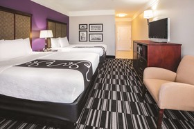 La Quinta Inn & Suites by Wyndham Dallas South-DeSoto