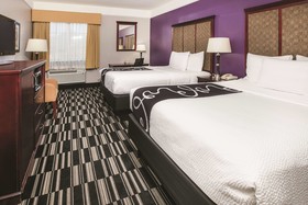 La Quinta Inn & Suites by Wyndham Dallas South-DeSoto
