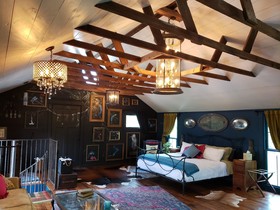 Cedar Oaks Inn