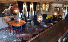 Cedar Oaks Inn