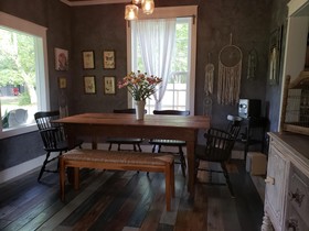 Cedar Oaks Inn