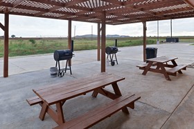 All Seasons Inn & Suites