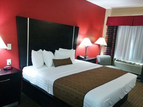 All Seasons Inn & Suites