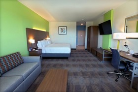 Holiday Inn Express & Suites Dripping Springs - Austin Area