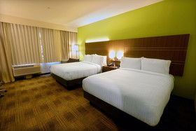 Holiday Inn Express & Suites Dripping Springs - Austin Area
