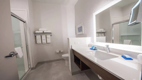 Holiday Inn Express & Suites Dripping Springs - Austin Area