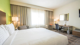 Holiday Inn Express & Suites Dripping Springs - Austin Area