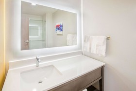 La Quinta Inn & Suites by Wyndham Dallas Duncanville