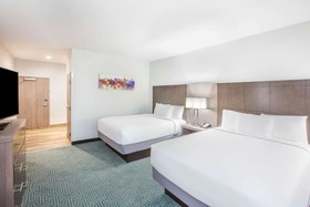 La Quinta Inn & Suites by Wyndham Dallas Duncanville