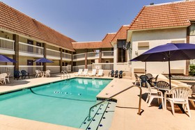 Motel 6 Dallas - Duncanville