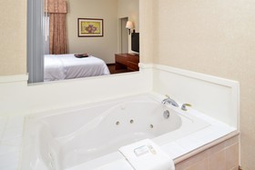 Hampton Inn Eagle Pass