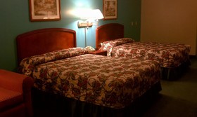 Texas Inn & Suites - City Center at UTRGV
