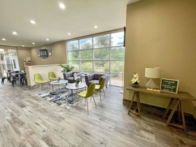 Quality Inn and Suites Elgin