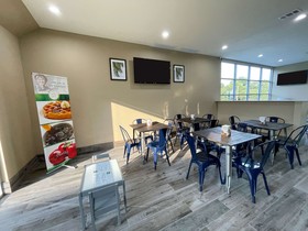 Quality Inn and Suites Elgin