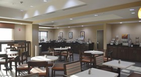 Best Western Plus Elmendorf Hotel