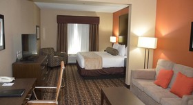 Best Western Plus Elmendorf Hotel