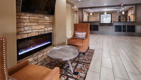 Best Western Plus Elmendorf Hotel