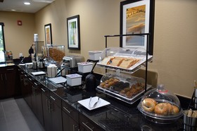 Best Western Plus Elmendorf Hotel