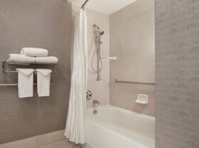 DoubleTree by Hilton Hotel El Paso Downtown