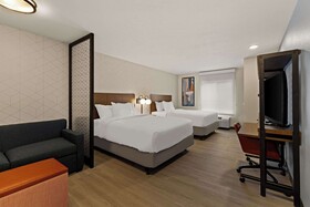 Everhome Suites El Paso Airport near Fort Bliss