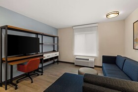 Everhome Suites El Paso Airport near Fort Bliss