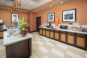 Hampton Inn & Suites El Paso/East