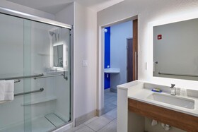 Holiday Inn Express El Paso Sunland Park Area