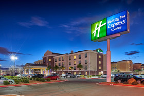Holiday Inn Express & Suites El Paso Airport
