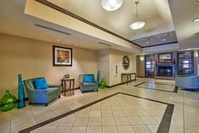 Holiday Inn Express & Suites El Paso Airport