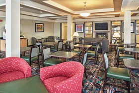 Holiday Inn Express & Suites El Paso Airport