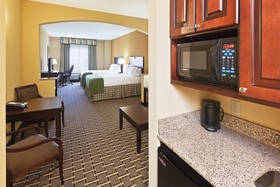 Holiday Inn Express & Suites El Paso West