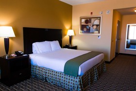 Holiday Inn Express & Suites El Paso West