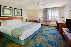 La Quinta Inn & Suites by Wyndham El Paso East