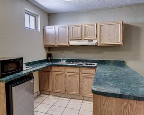 Quality Inn And Suites Airport