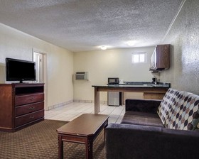 Quality Inn And Suites Airport