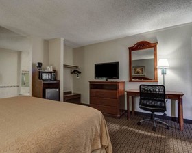 Quality Inn And Suites Airport