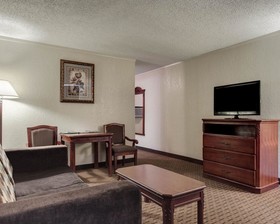 Quality Inn And Suites Airport
