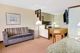 Ramada by Wyndham El Paso