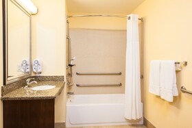 Staybridge Suites El Paso Airport Area