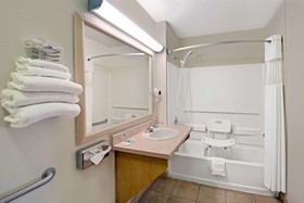 Magnuson Hotel El Paso West