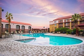 Wyndham El Paso Airport Hotel And Water Park