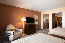 Wyndham El Paso Airport Hotel And Water Park