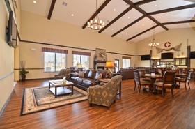 Best Western Plus Emory at Lake Fork Inn & Suites