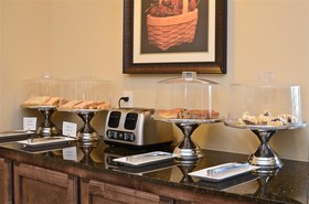 Best Western Plus Emory at Lake Fork Inn & Suites