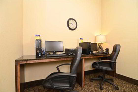 Best Western Plus Emory at Lake Fork Inn & Suites