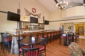 Best Western Plus Emory at Lake Fork Inn & Suites