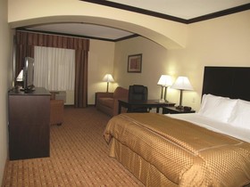 La Quinta Inn & Suites by Wyndham Ennis
