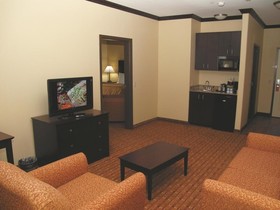 La Quinta Inn & Suites by Wyndham Ennis