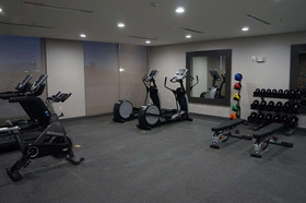 La Quinta Inn & Suites by Wyndham DFW West-Glade-Parks
